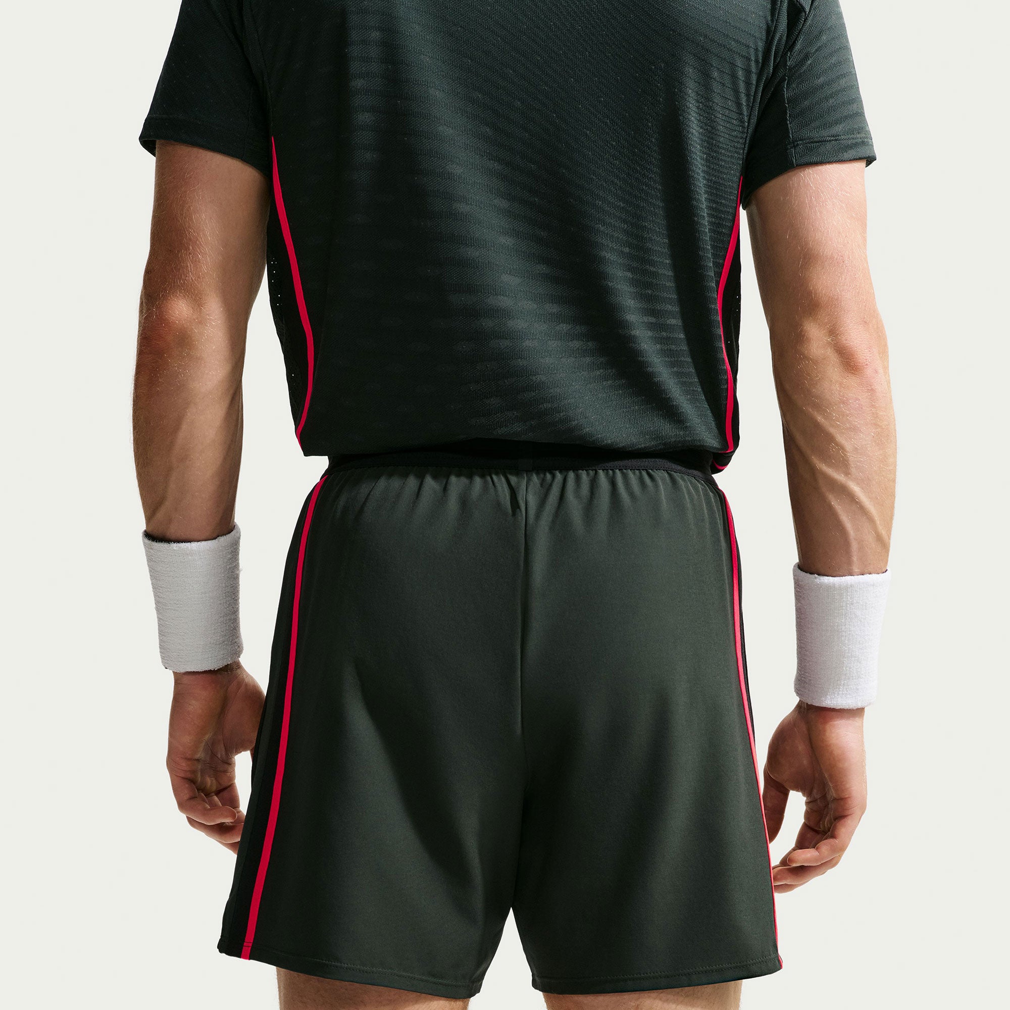 NikeCourt Slam New York Men's Dri-FIT 6-Inch Tennis Shorts - Green (4)
