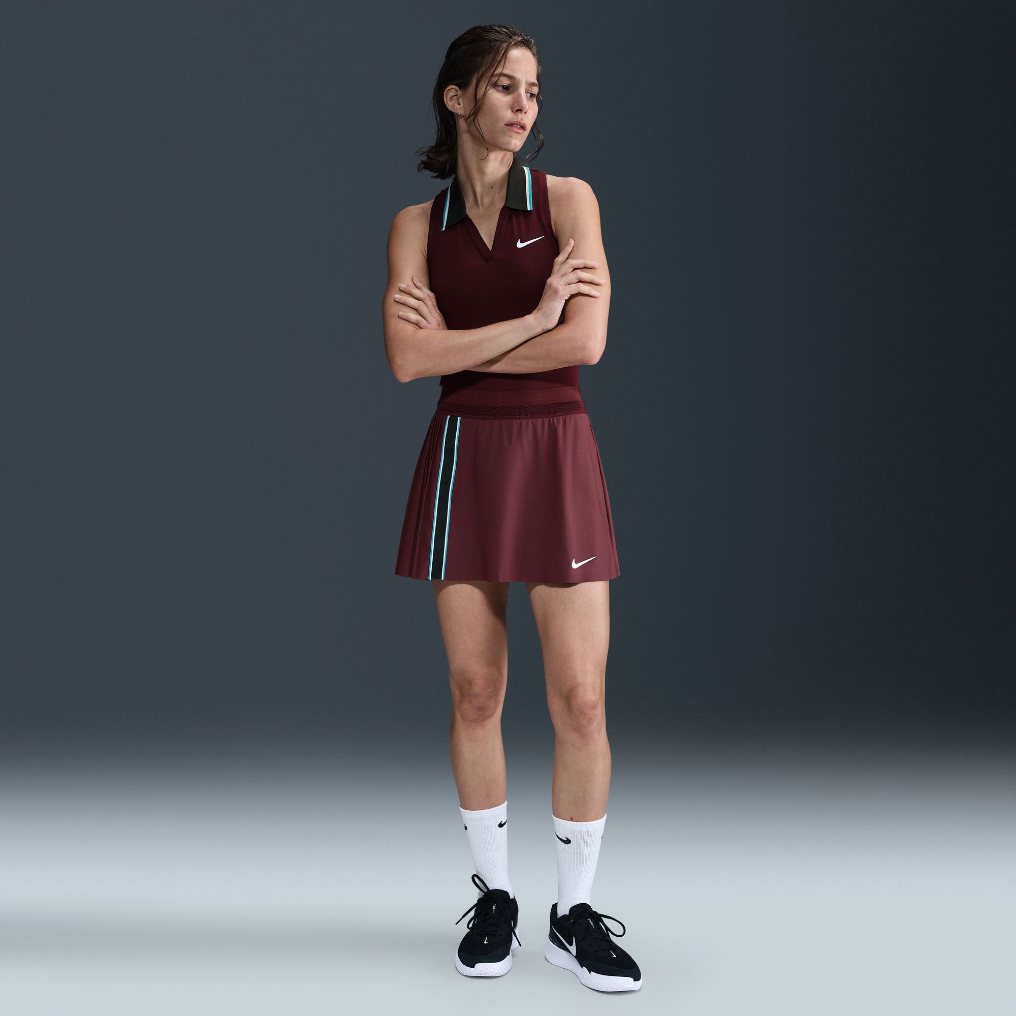 NikeCourt Slam RG Women's Dri-FIT High-Waisted Tennis Skirt - Red (1)