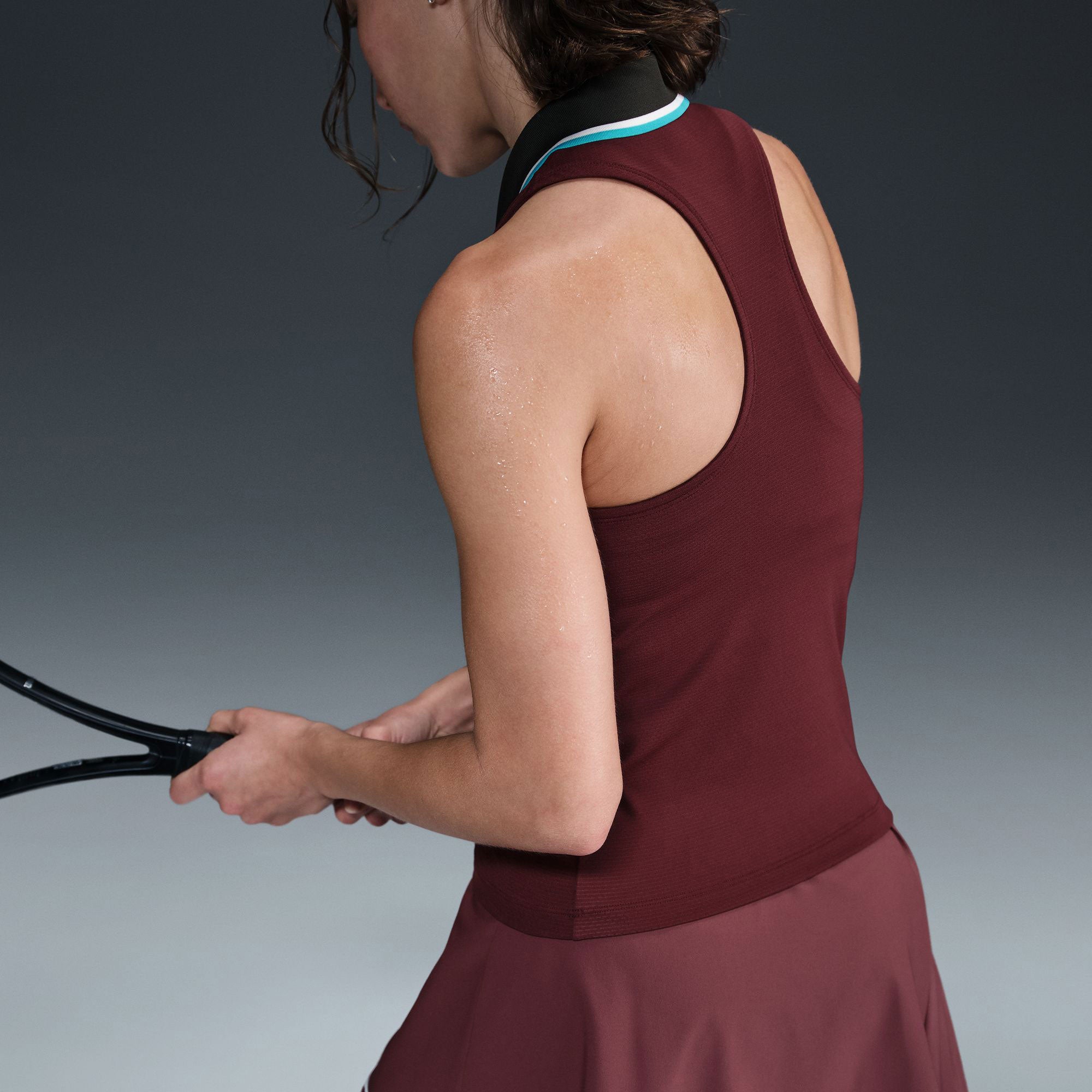 NikeCourt Slam RG Women's Dri-FIT Tennis Tank - Red (2)