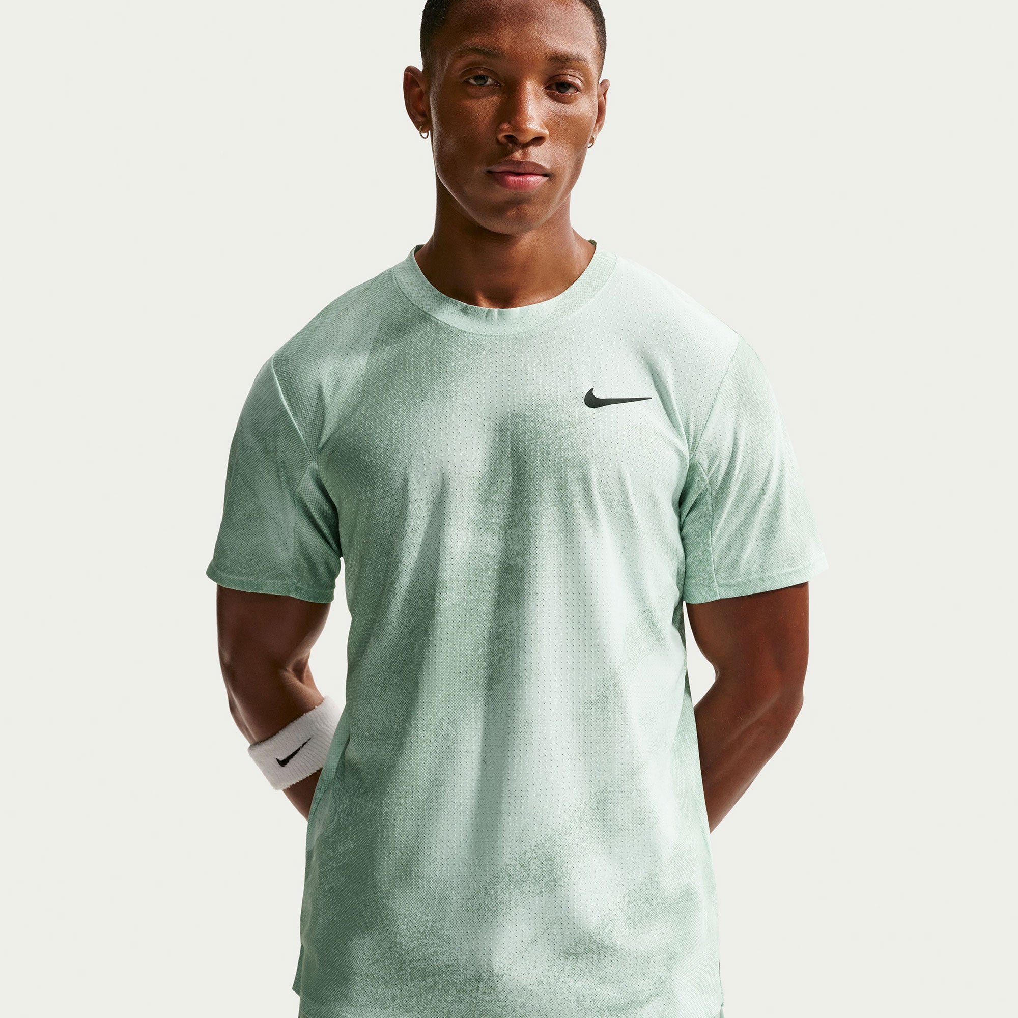 NikeCourt Slam Roland Garros Men's Dri-FIT ADV Tennis Shirt - Green (1)
