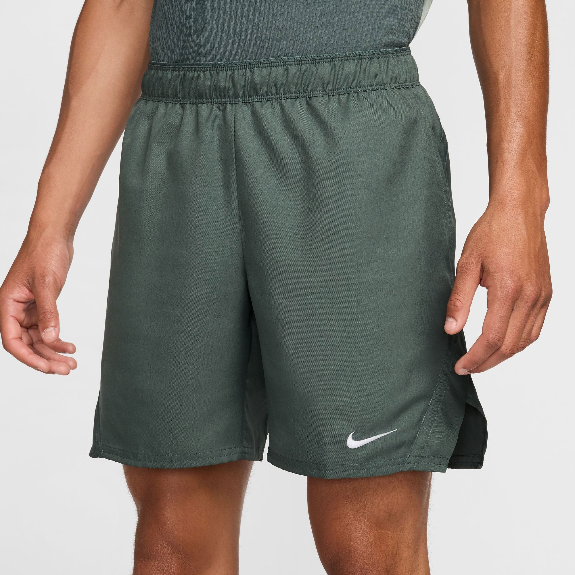 NikeCourt Victory Men's Dri-FIT 7-Inch Tennis Shorts - Green (3)