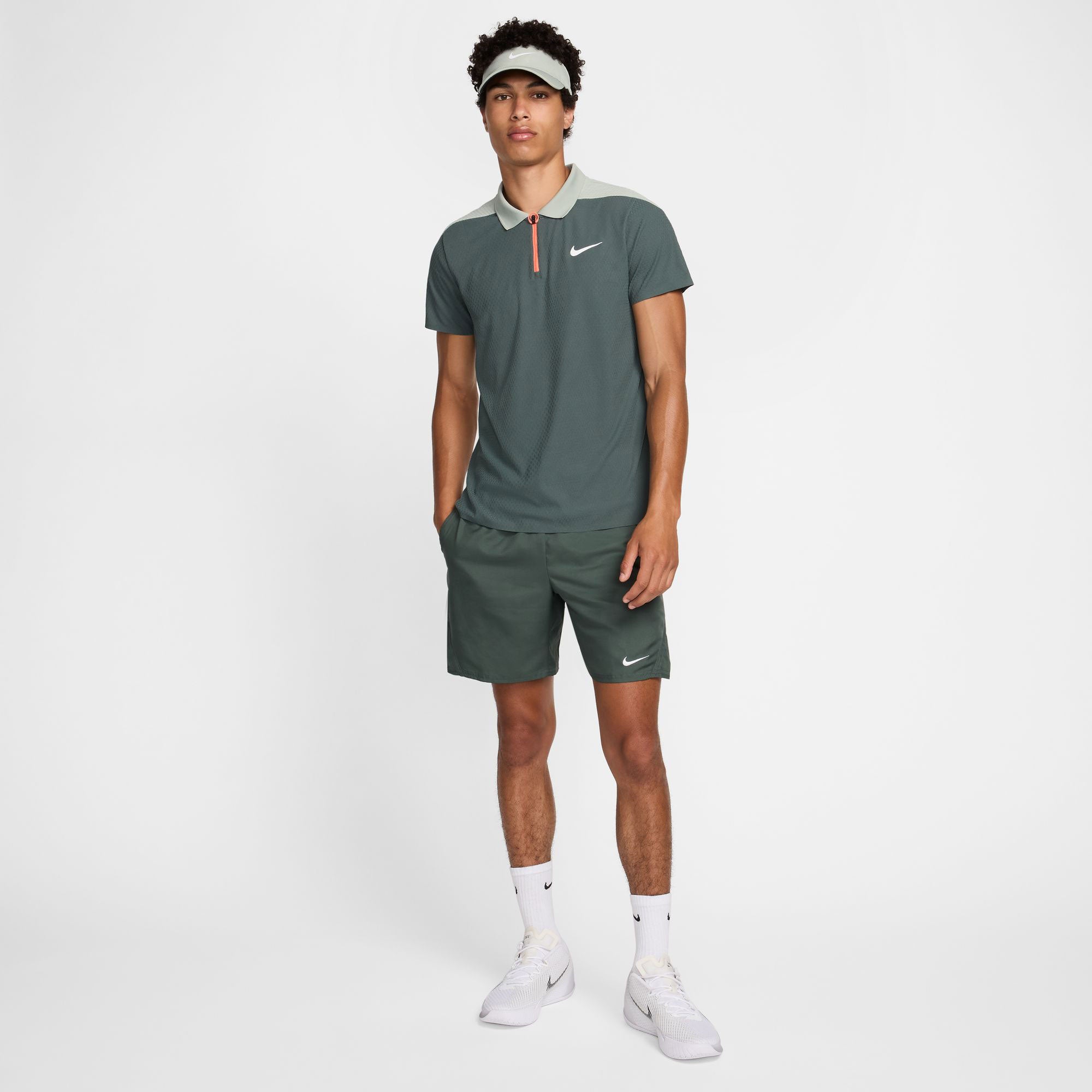 NikeCourt Victory Men's Dri-FIT 7-Inch Tennis Shorts - Green (7)