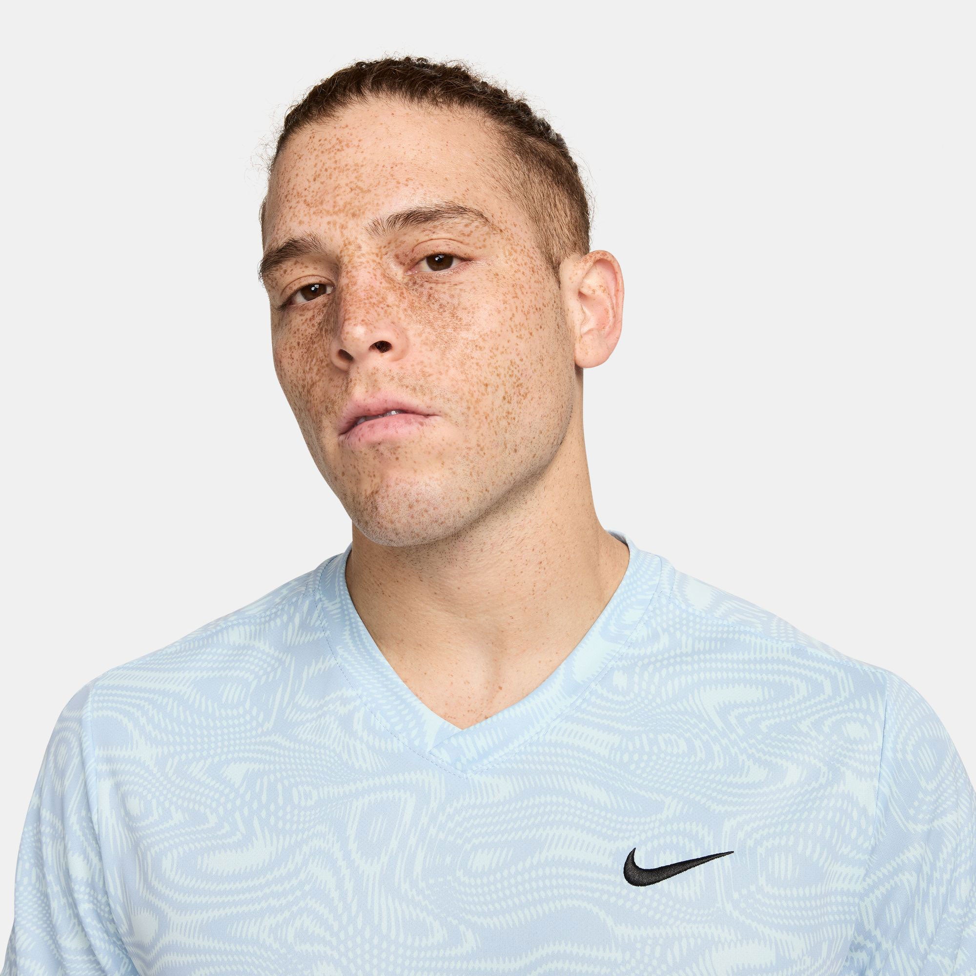 NikeCourt Victory Men's Dri-FIT Printed Tennis Shirt - Blue (3)