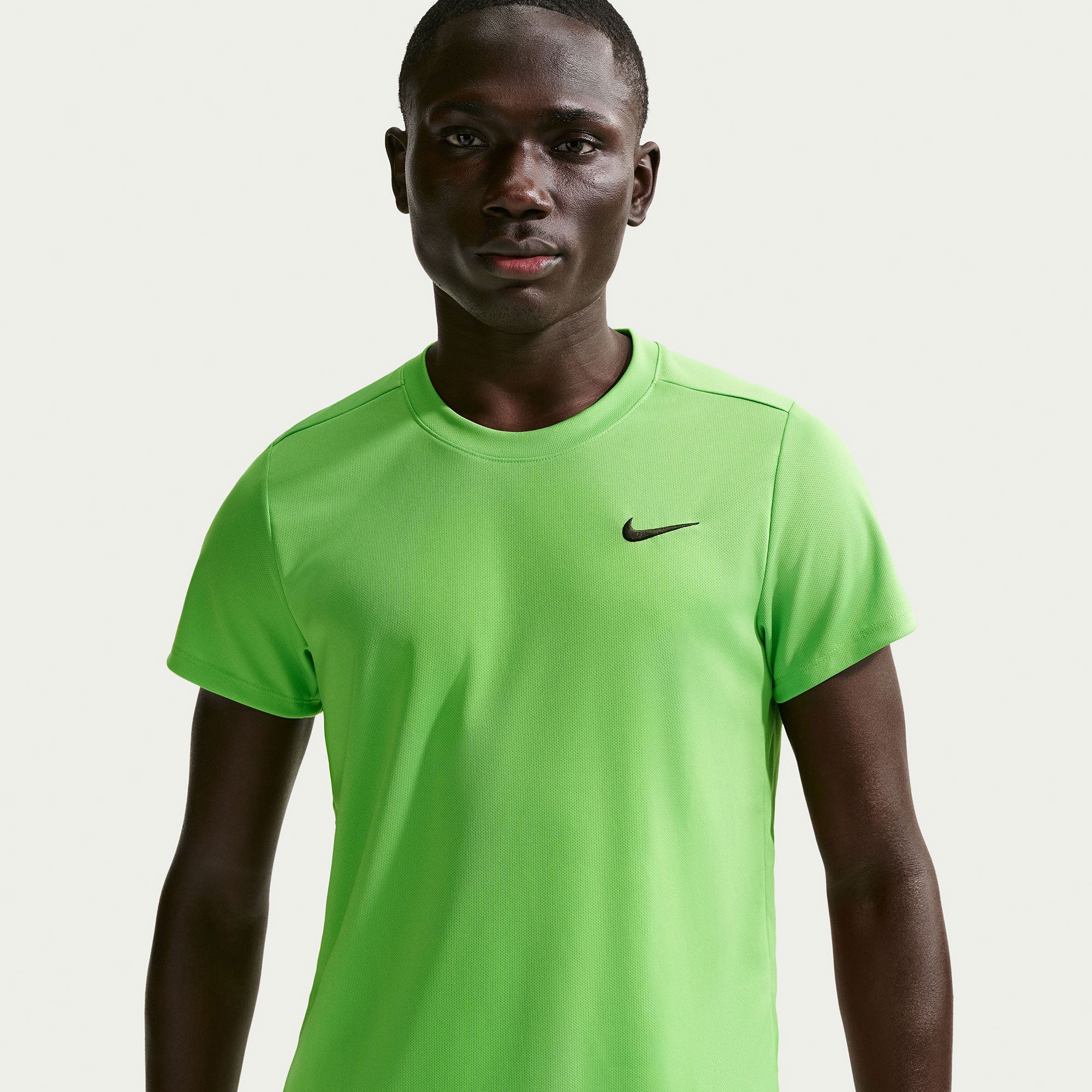 NikeCourt Victory Men's Dri-FIT Tennis Shirt - Green (1)