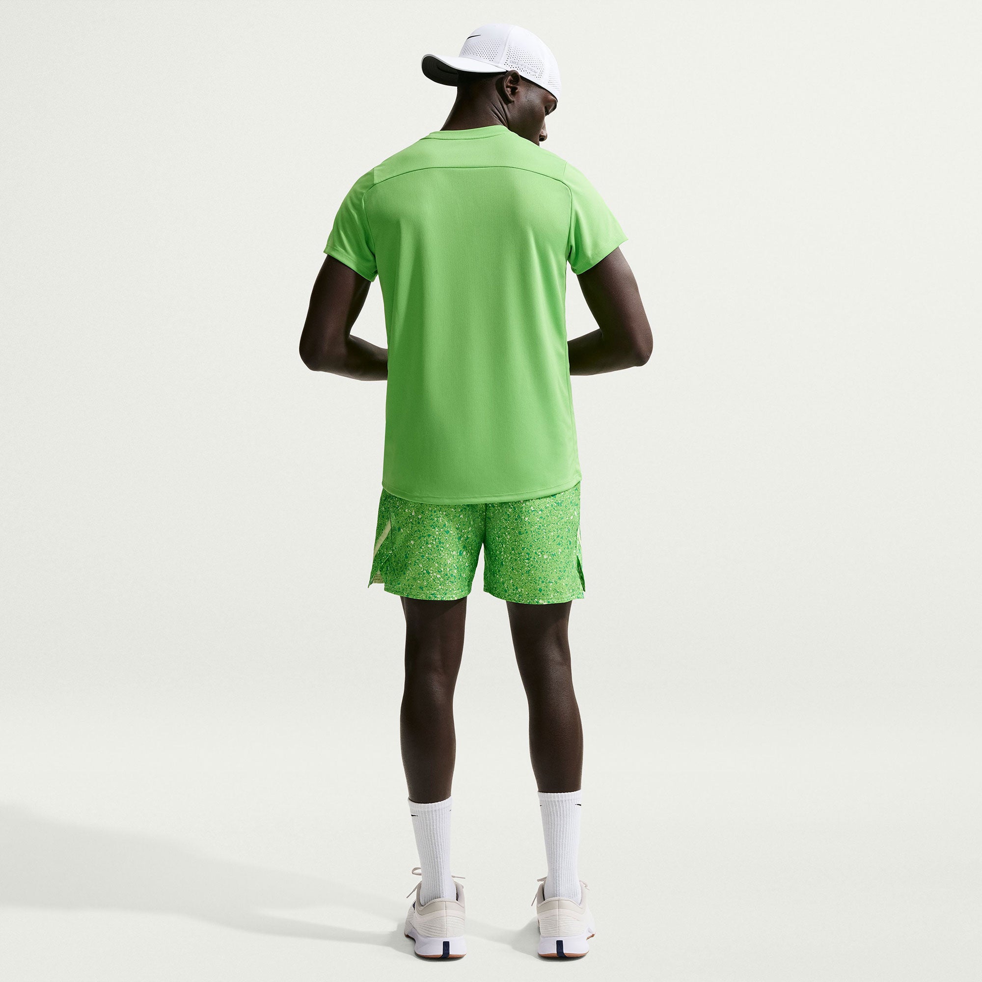 NikeCourt Victory Men's Dri-FIT Tennis Shirt - Green (5)