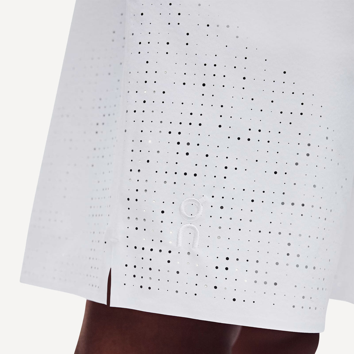 On Court Men's 7-Inch London Tennis Shorts - White (6)