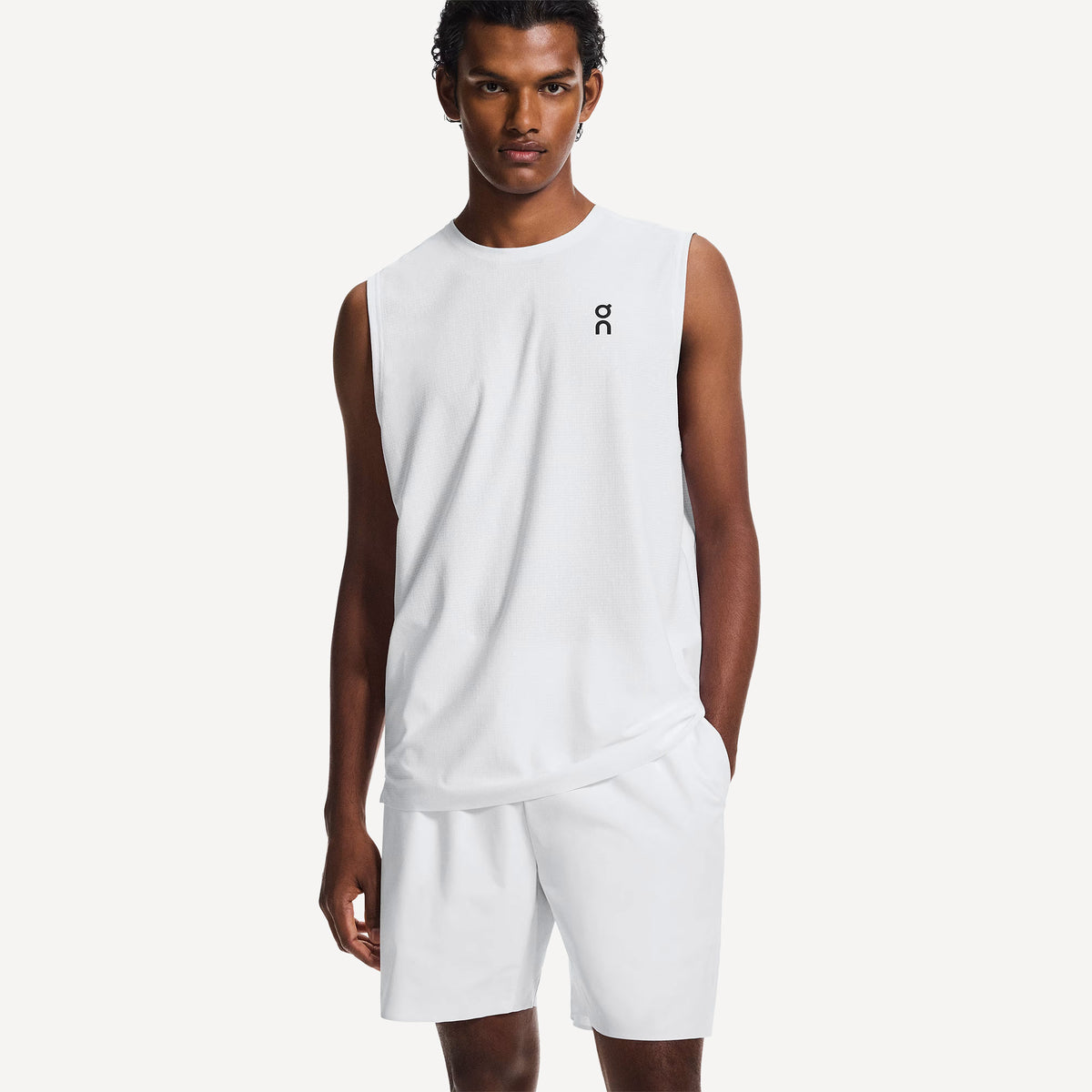 On Court Men's 7-Inch Tennis Shorts - White (3)