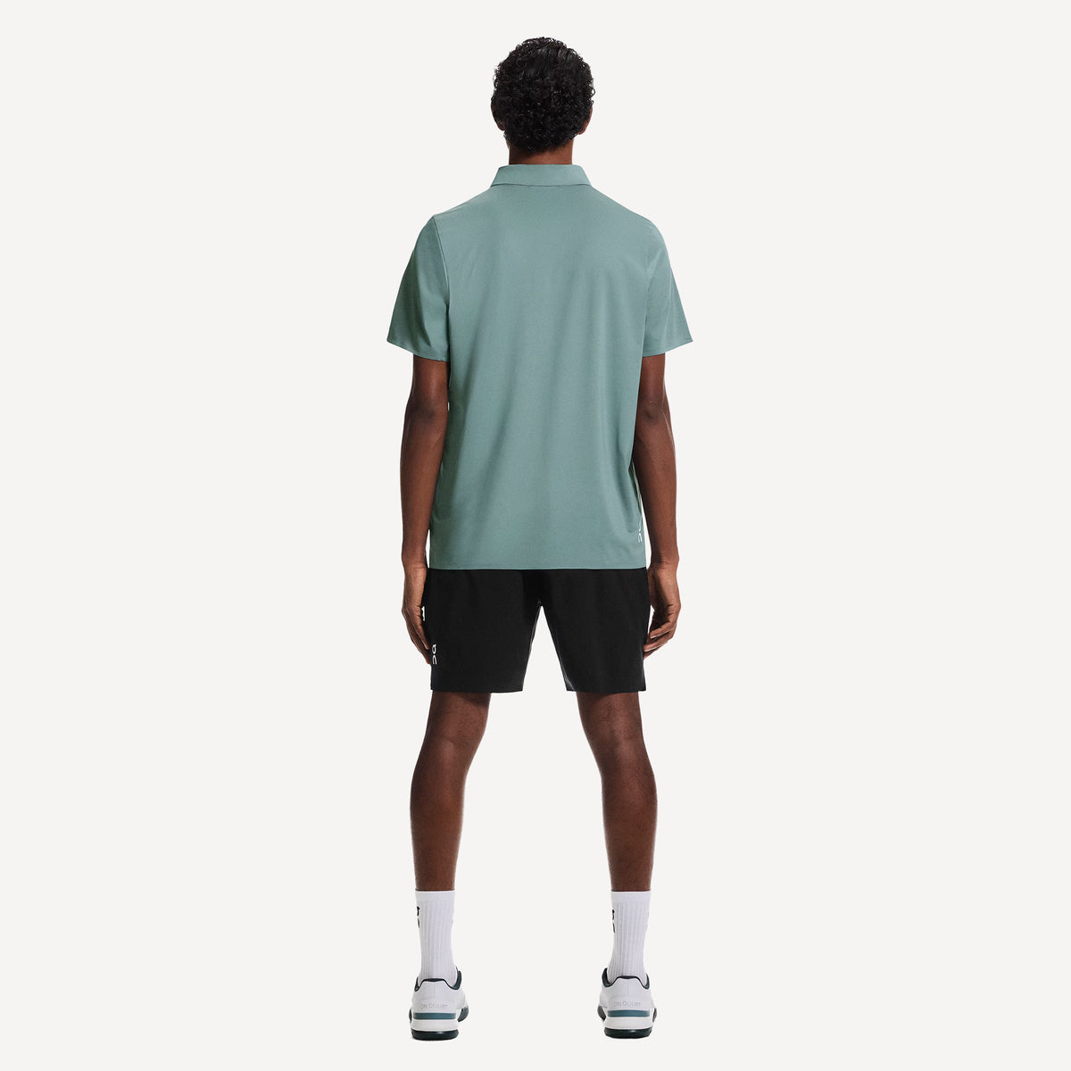 On Court Men's 7-Inch Tennis Shorts - Black (2)