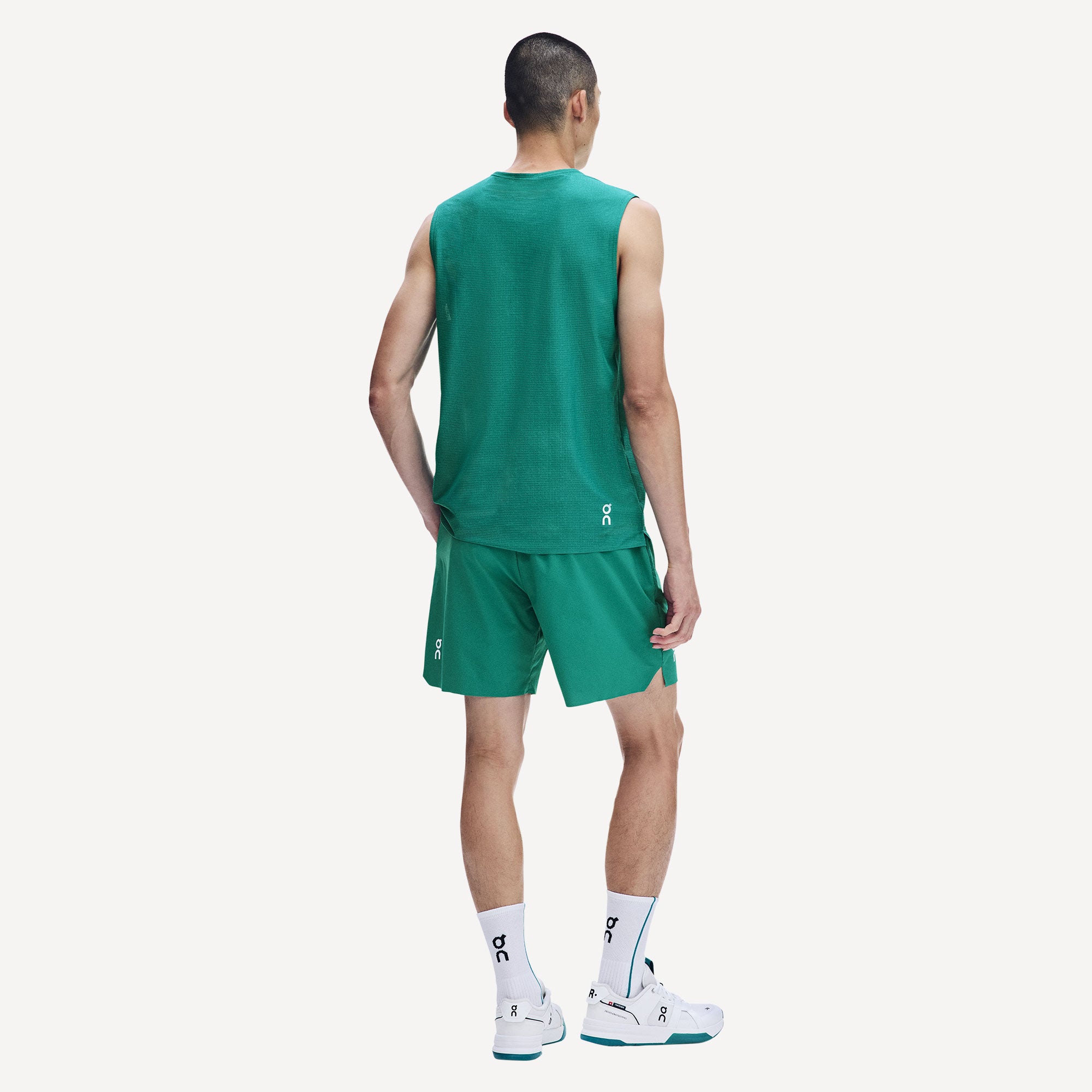 On Court Men's 7-Inch Tennis Shorts - Green (3)