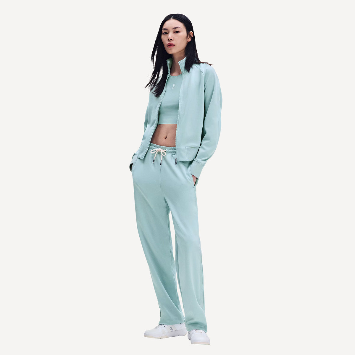 On Courtside Women's Full-Zip Tennis Jacket - Blue (2)