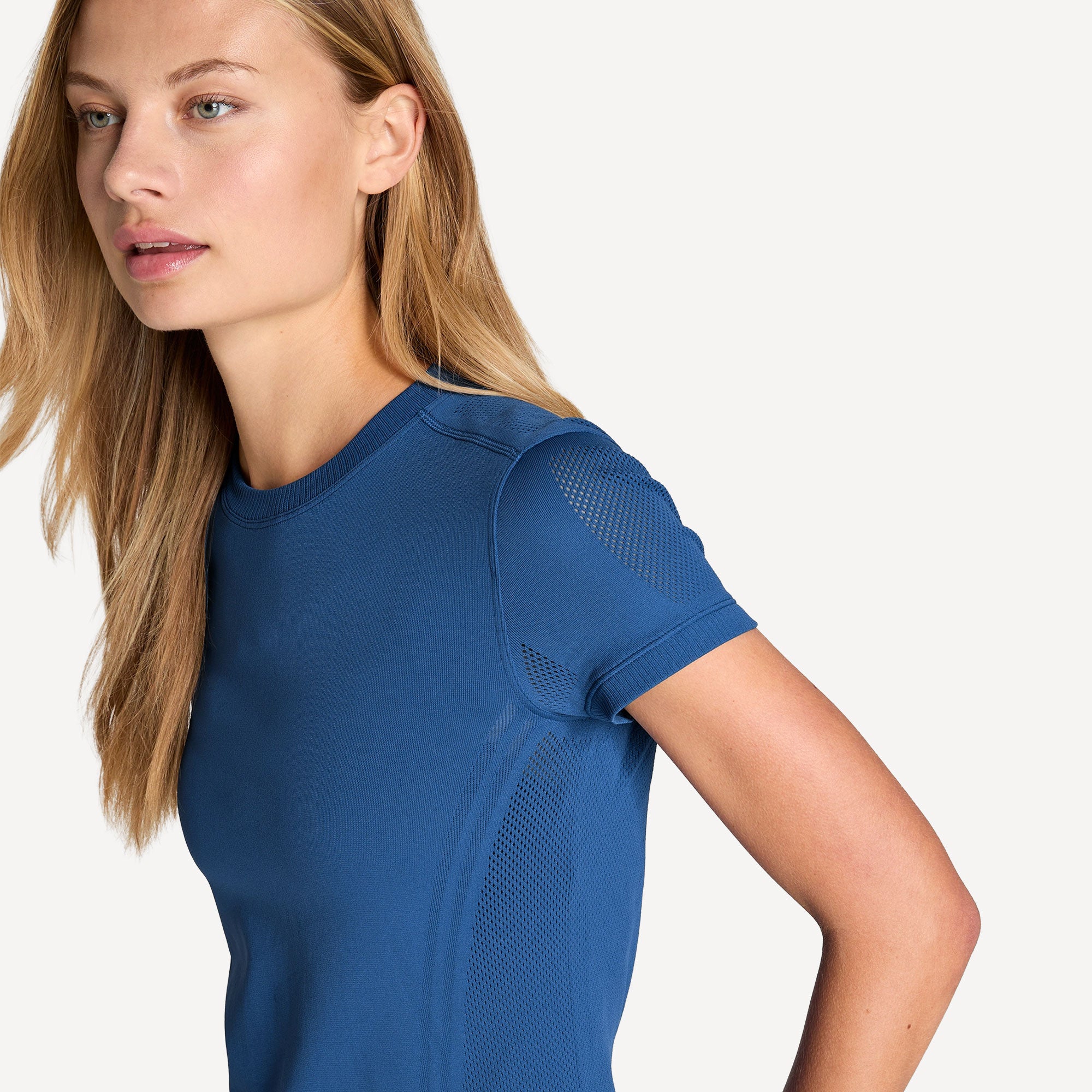 Wilson Pro Women's Seamless Tennis Shirt - Blue (4)