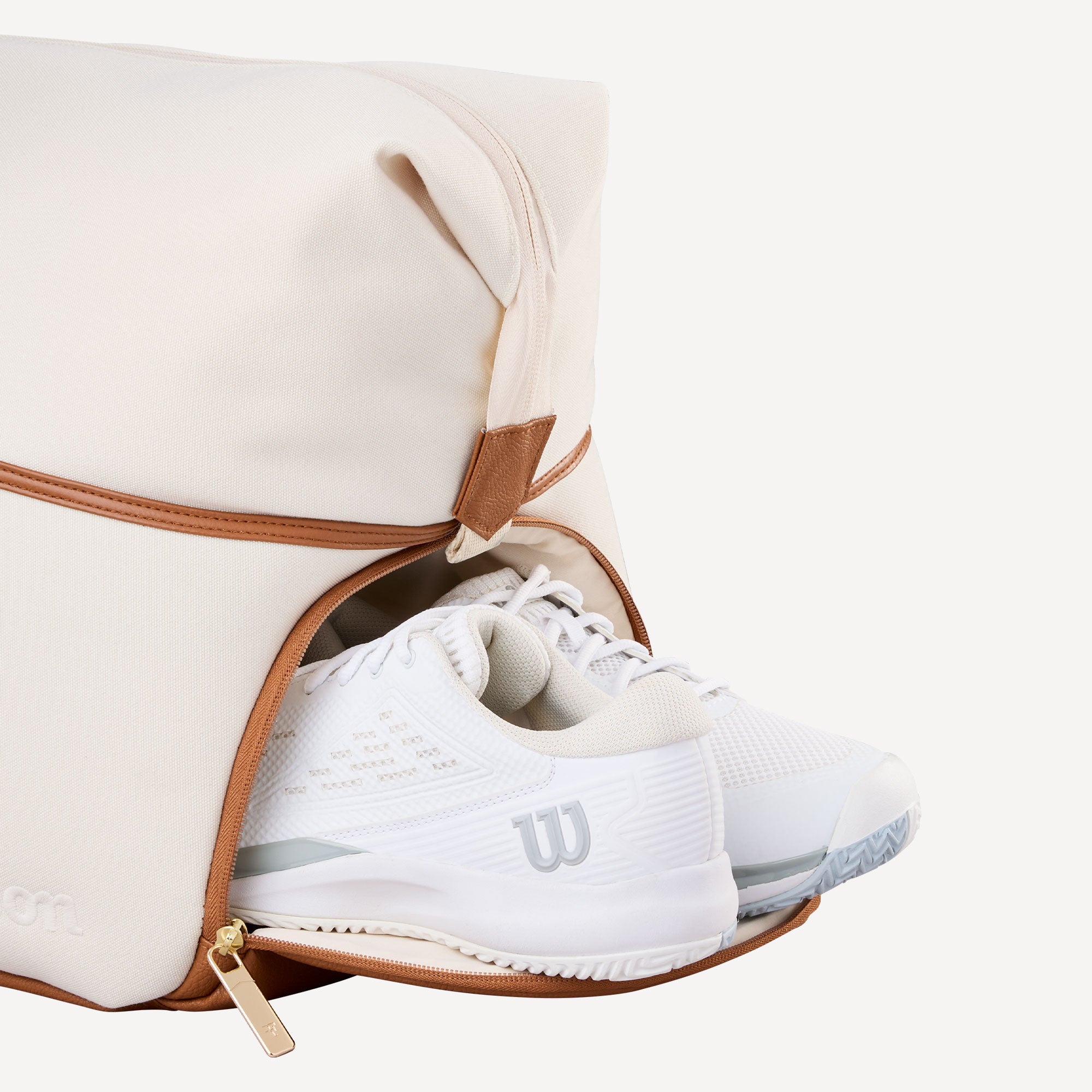 Wilson RF Lawn Collection Tournament Practice Duffle Tennis Bag - White (4)