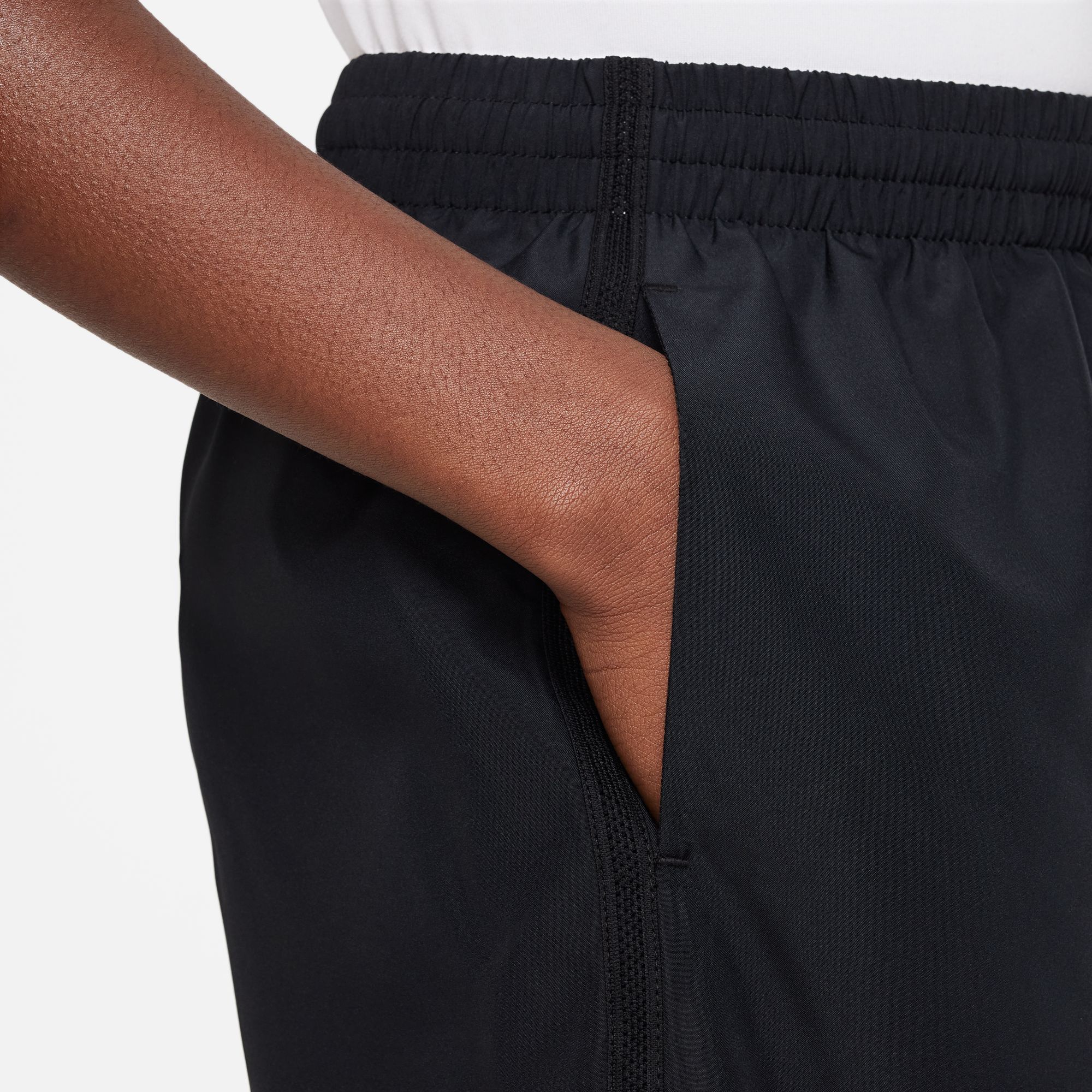 Nike Dri-FIT Boys' Woven Shorts Black (5)