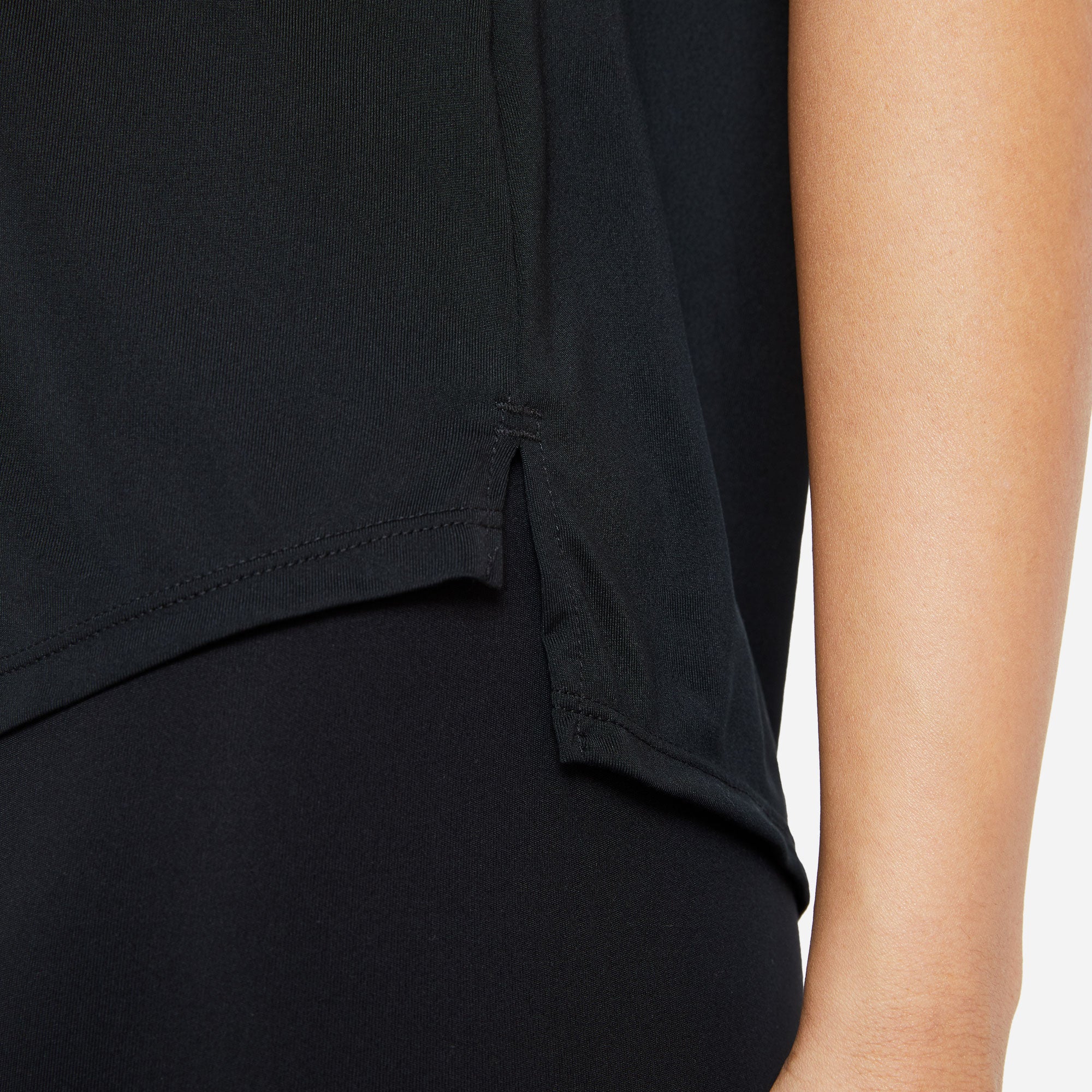 Nike One Dri-FIT Women's Standard Fit Tank Black (4)