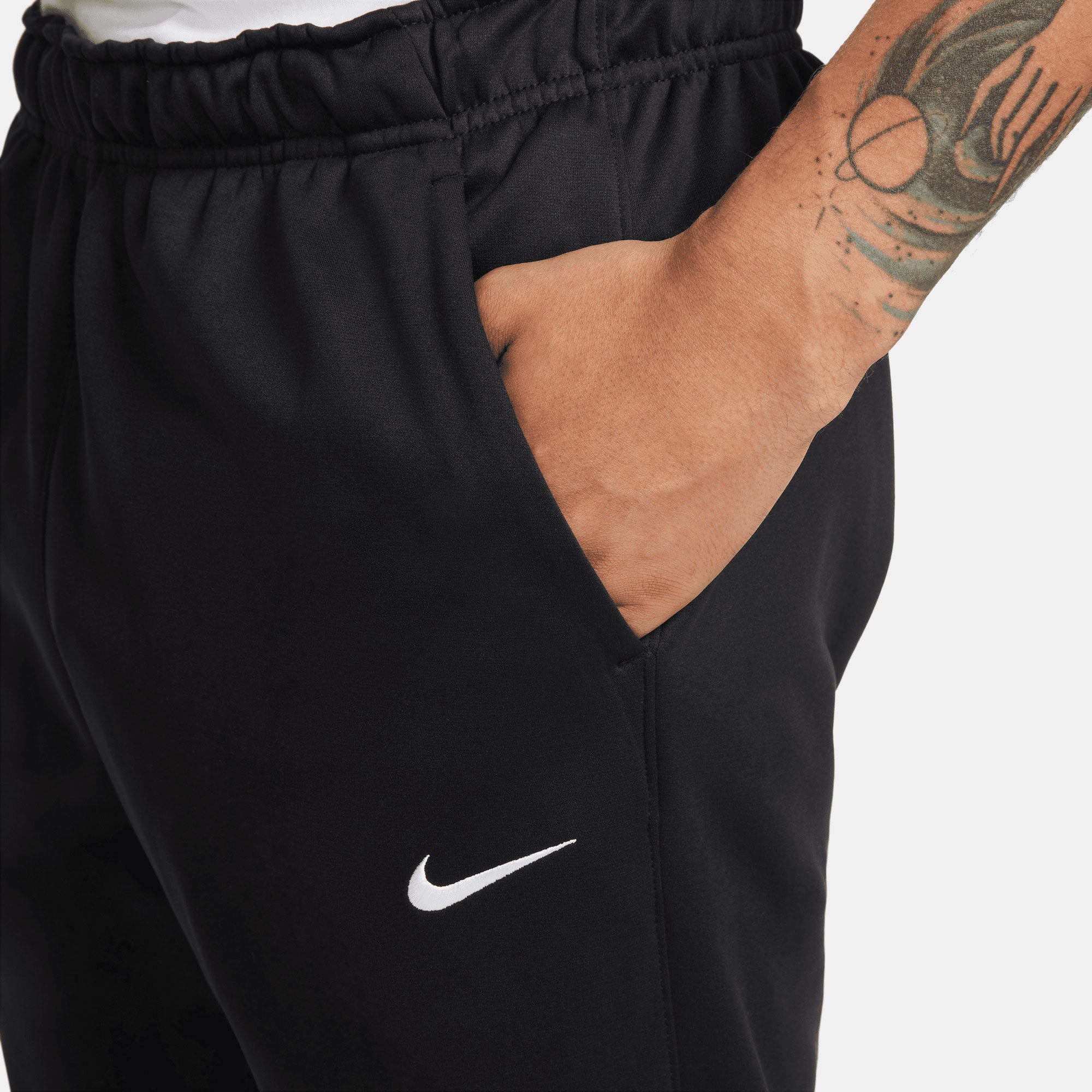 Nike Thema-FIT Men's Tapered Pants Black (3)