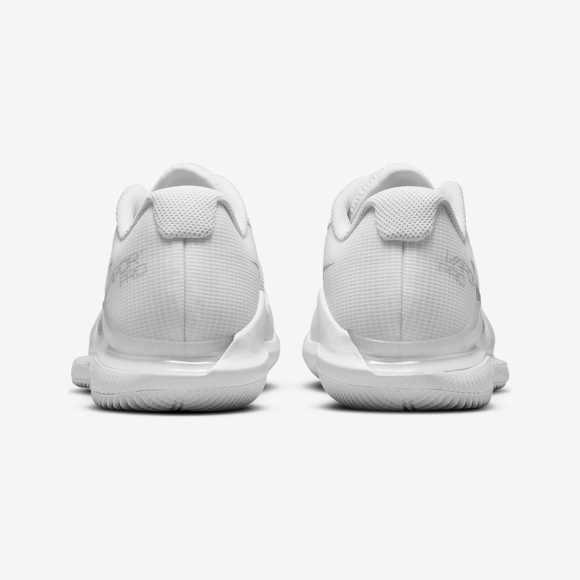 NikeCourt Air Zoom Vapor Pro Women's Hard Court Tennis Shoes White (6)