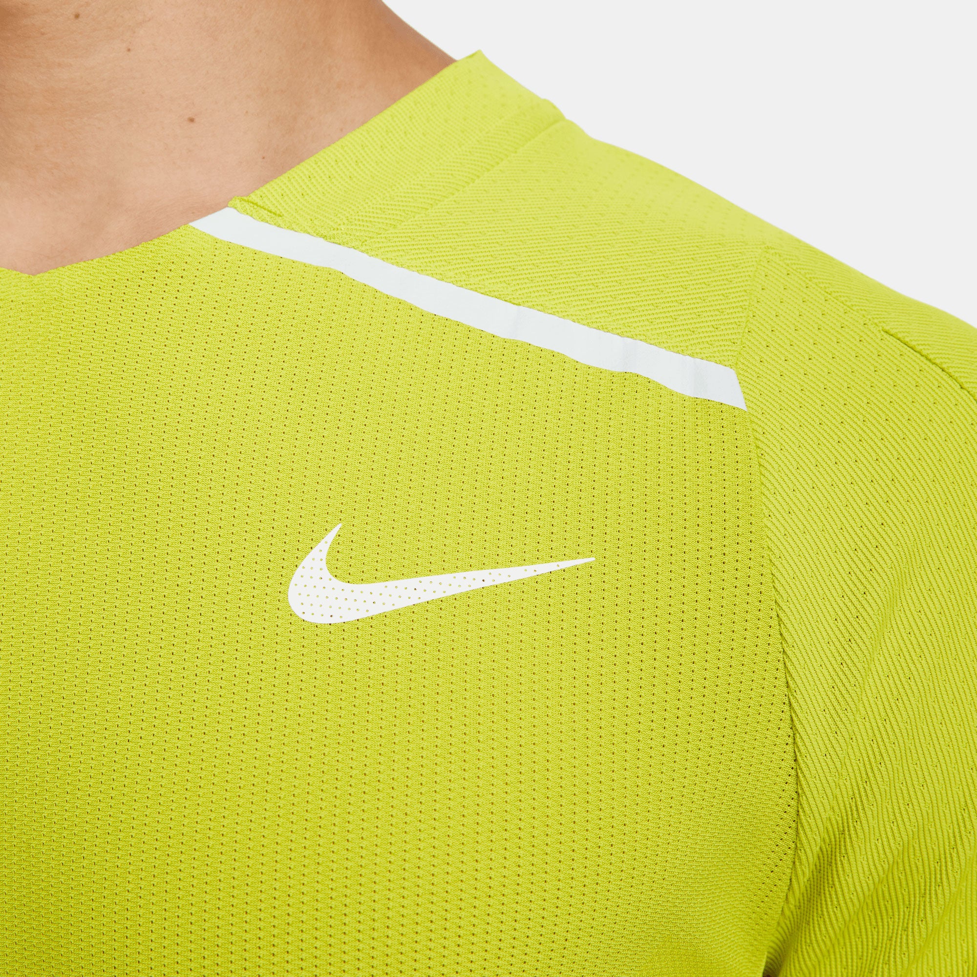 NikeCourt Dri-FIT ADV Rafa Men's Tennis Shirt Green (5)