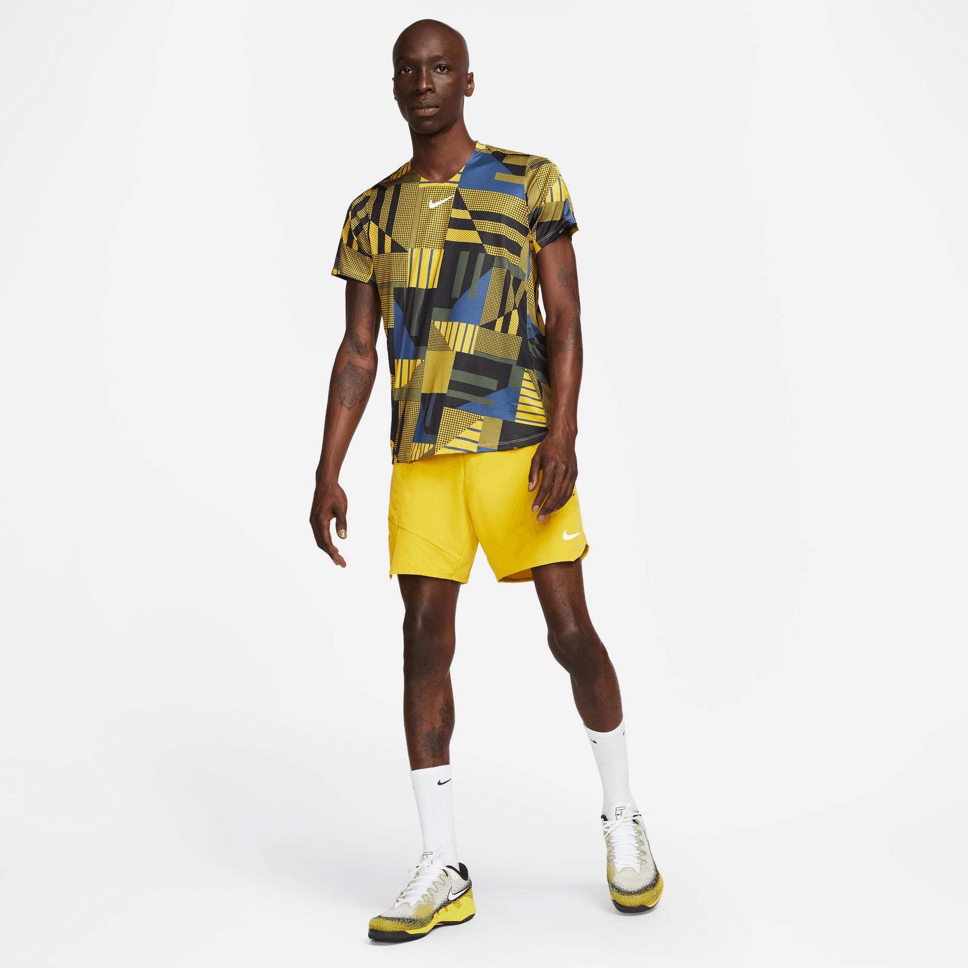 NikeCourt Dri-FIT Advantage Men's Printed Tennis Shirt Yellow (4)