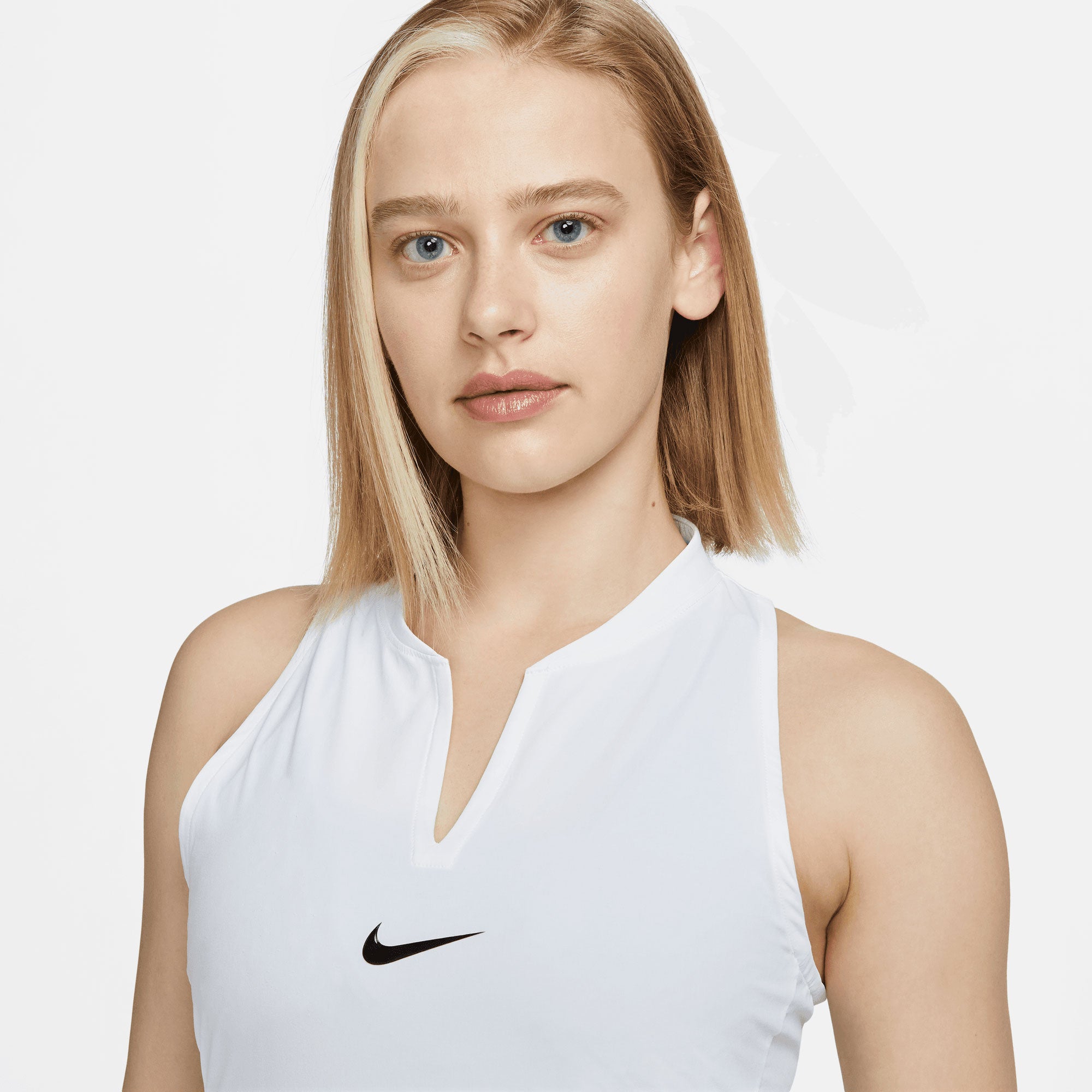 NikeCourt  Dri-FIT Advantage Women's Tennis Dress White (3)