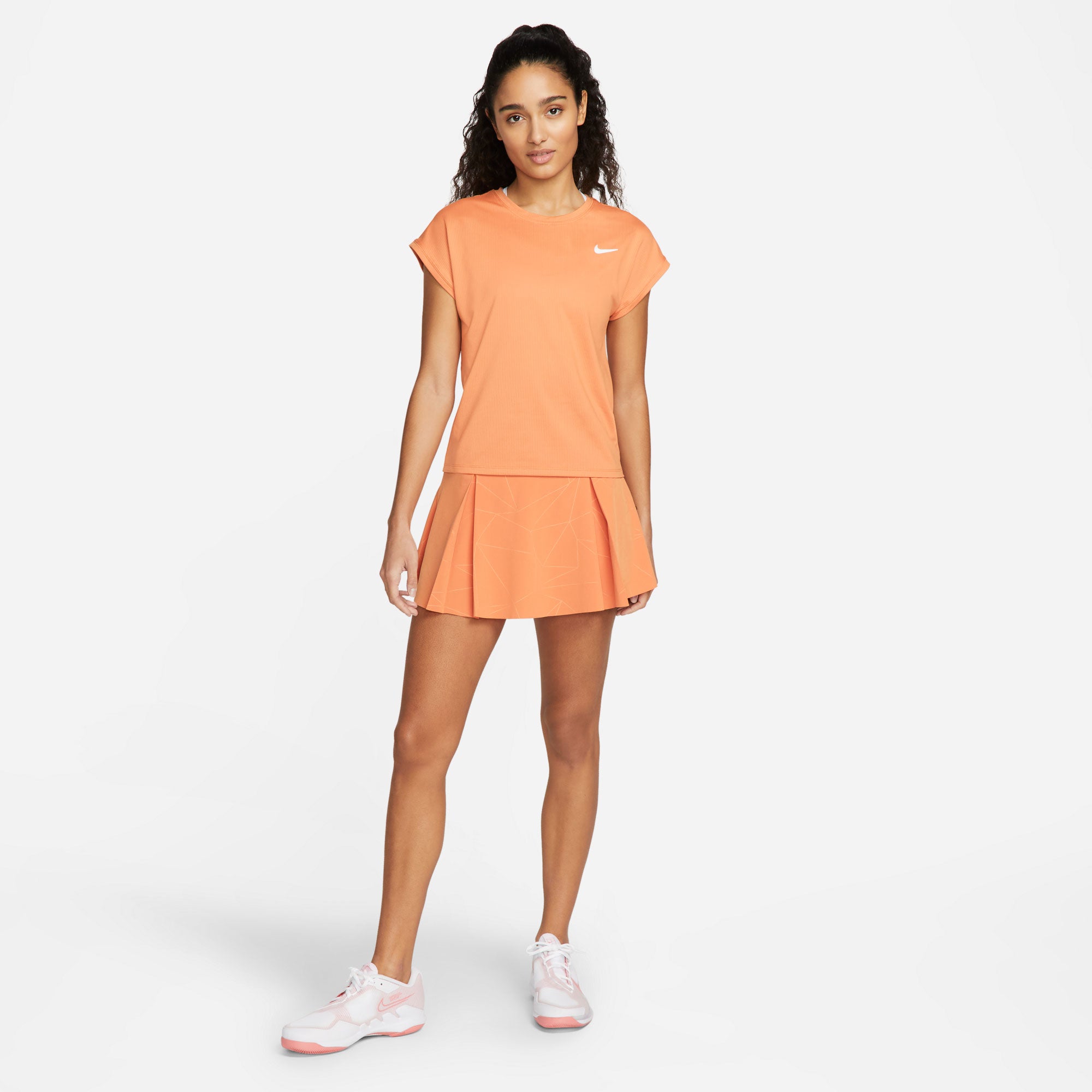 NikeCourt Dri-FIT Club Women's Printed Tennis Skirt Orange (3)