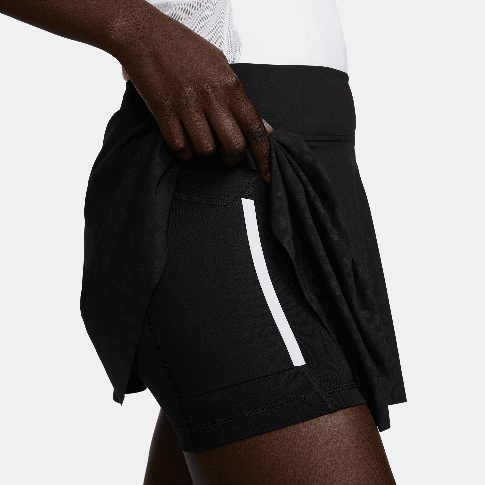 NikeCourt Dri-FIT Club Women's Printed Tennis Skirt Black (5)