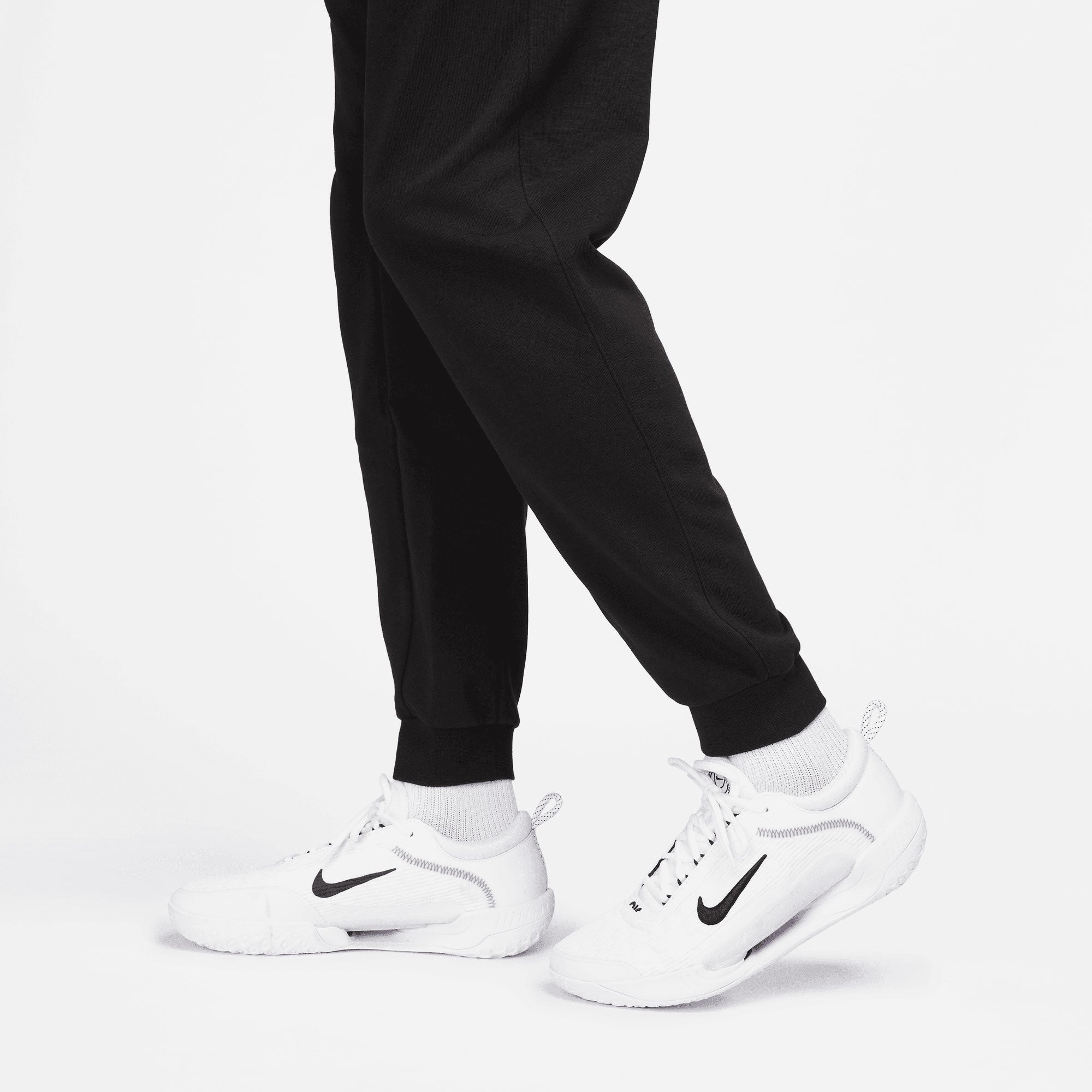 NikeCourt Dri-FIT Heritage Men's Fleece Tennis Pants Black (5)