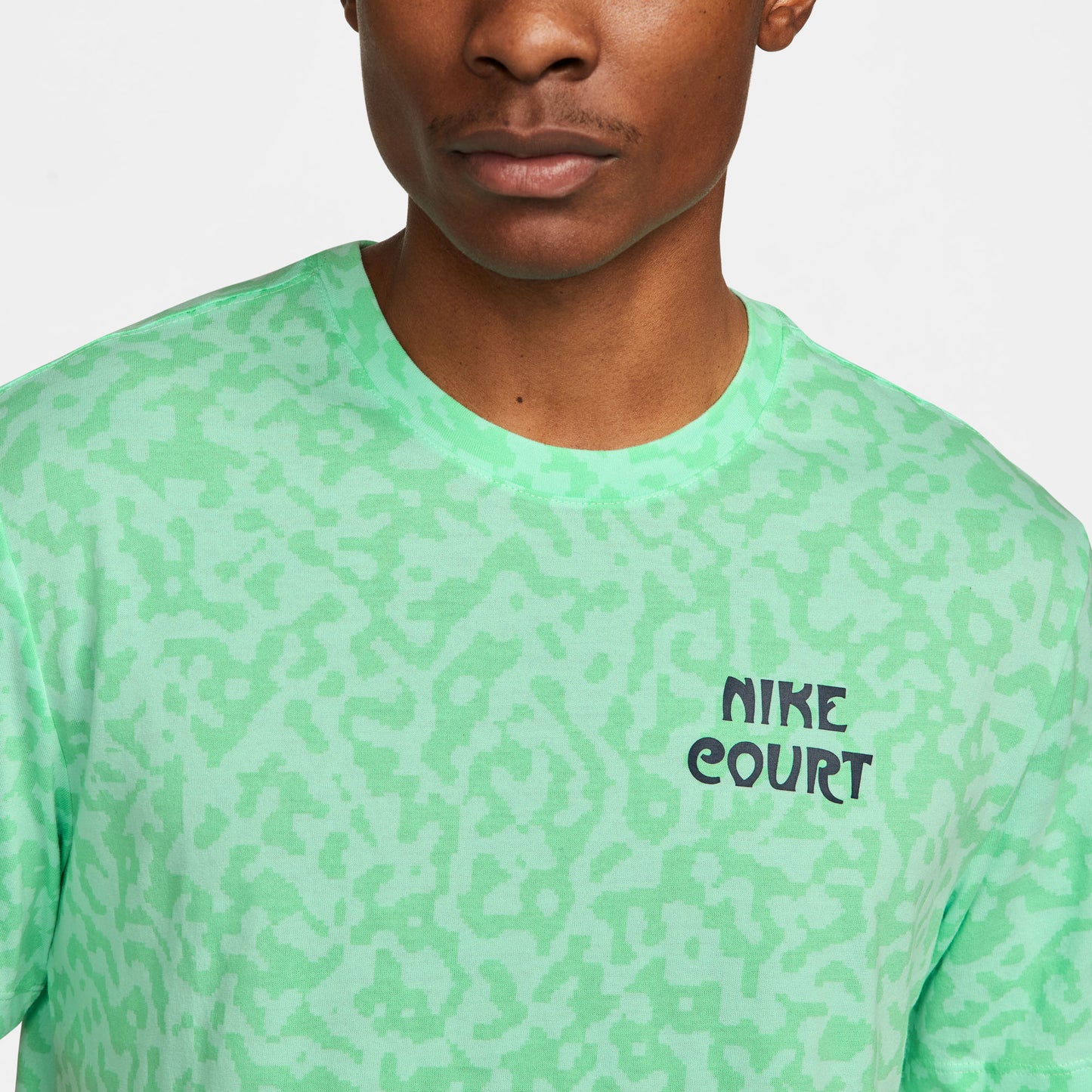 NikeCourt Dri-FIT Slam Paris Men's Tennis T-Shirt Green (3)