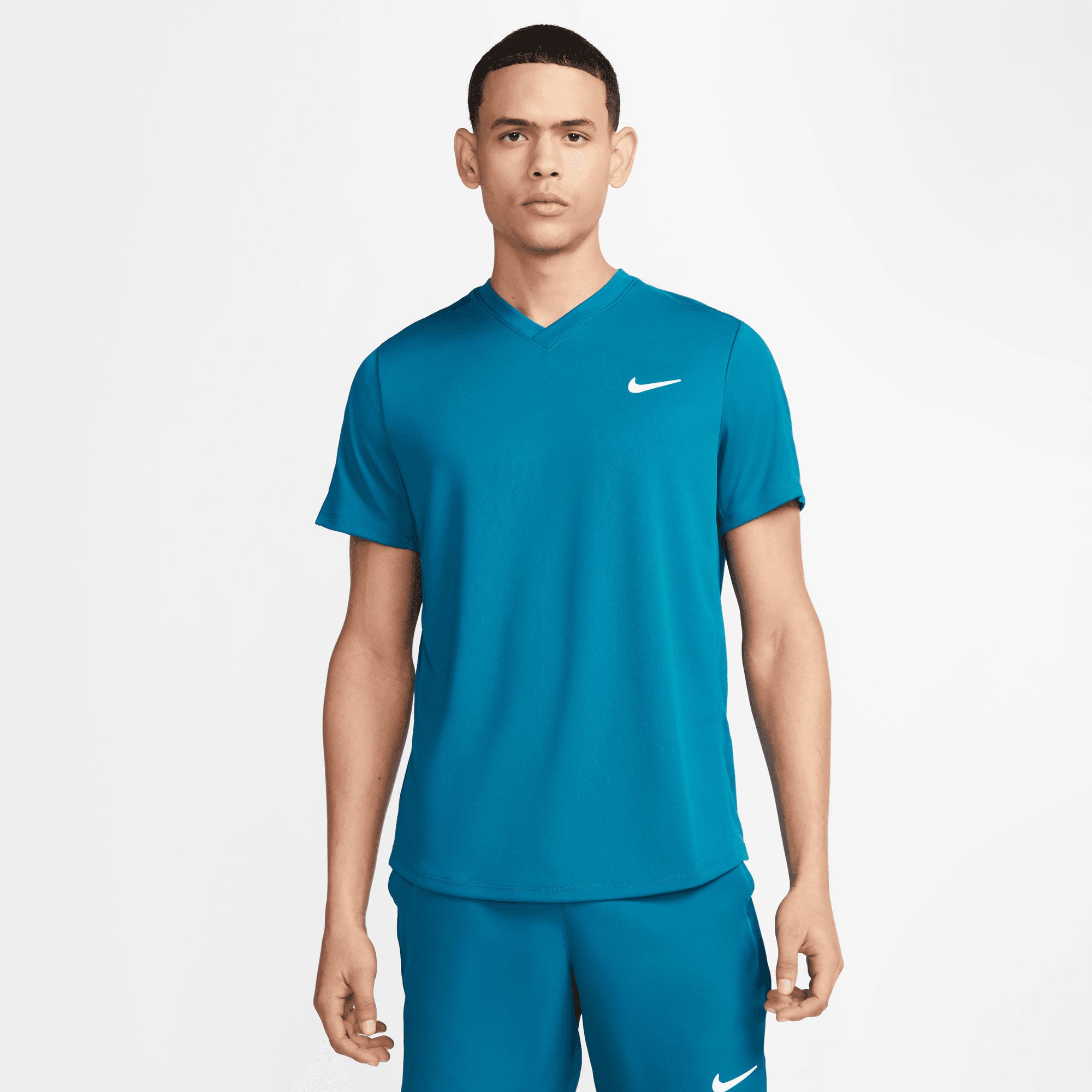 NikeCourt Dri-FIT Victory Men's Tennis Shirt Green (1)