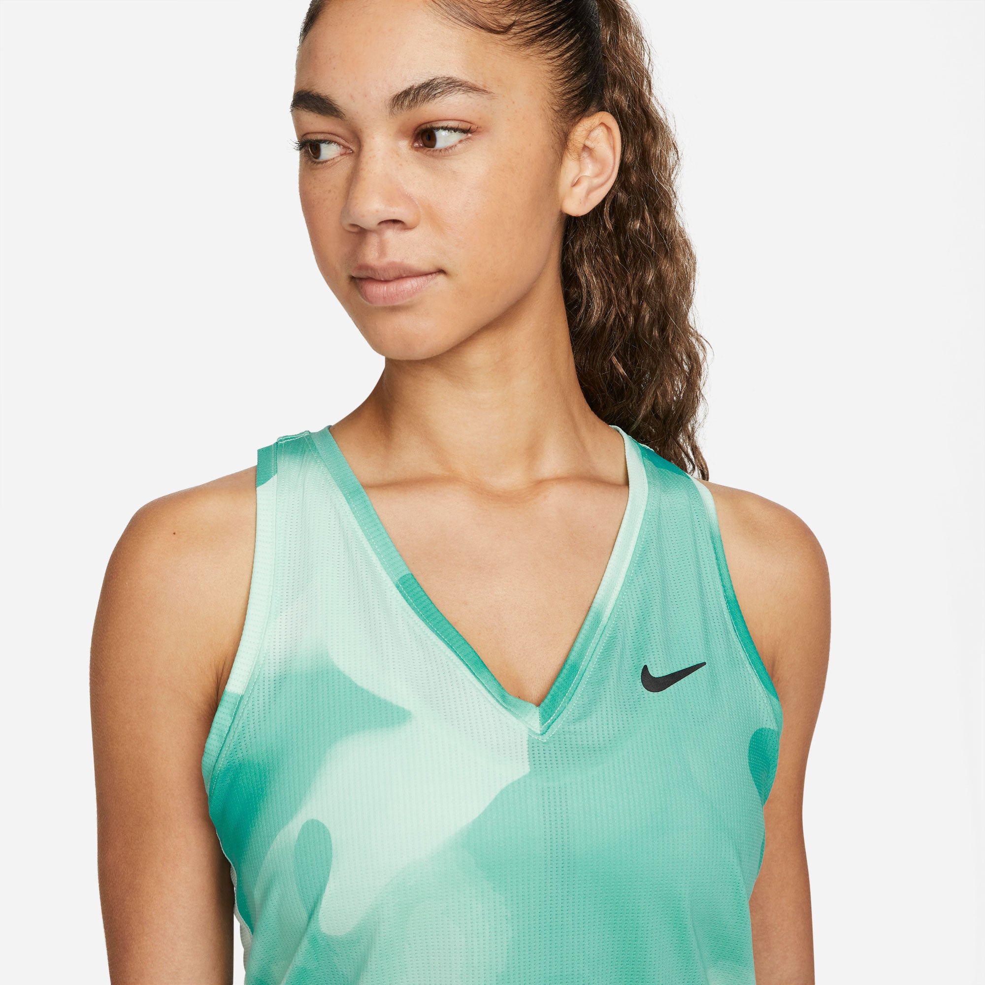 NikeCourt Dri-FIT Victory Women's Printed Tennis Tank Green (3)