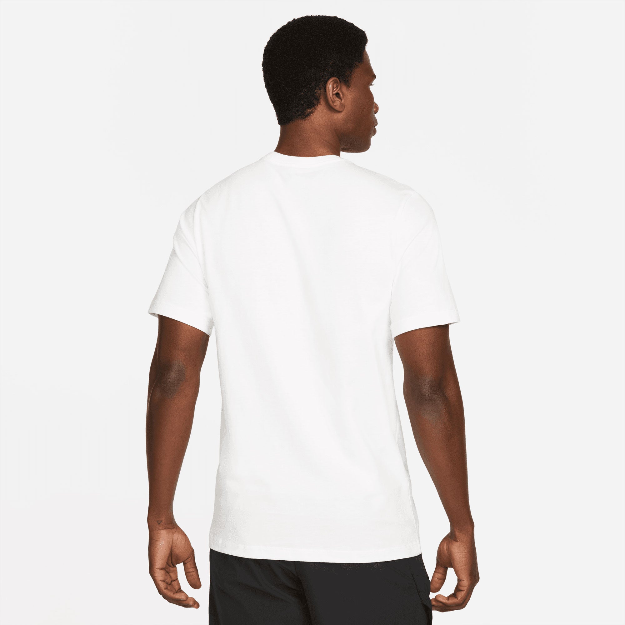 NikeCourt Garden Party Men's Tennis T-Shirt White (2)