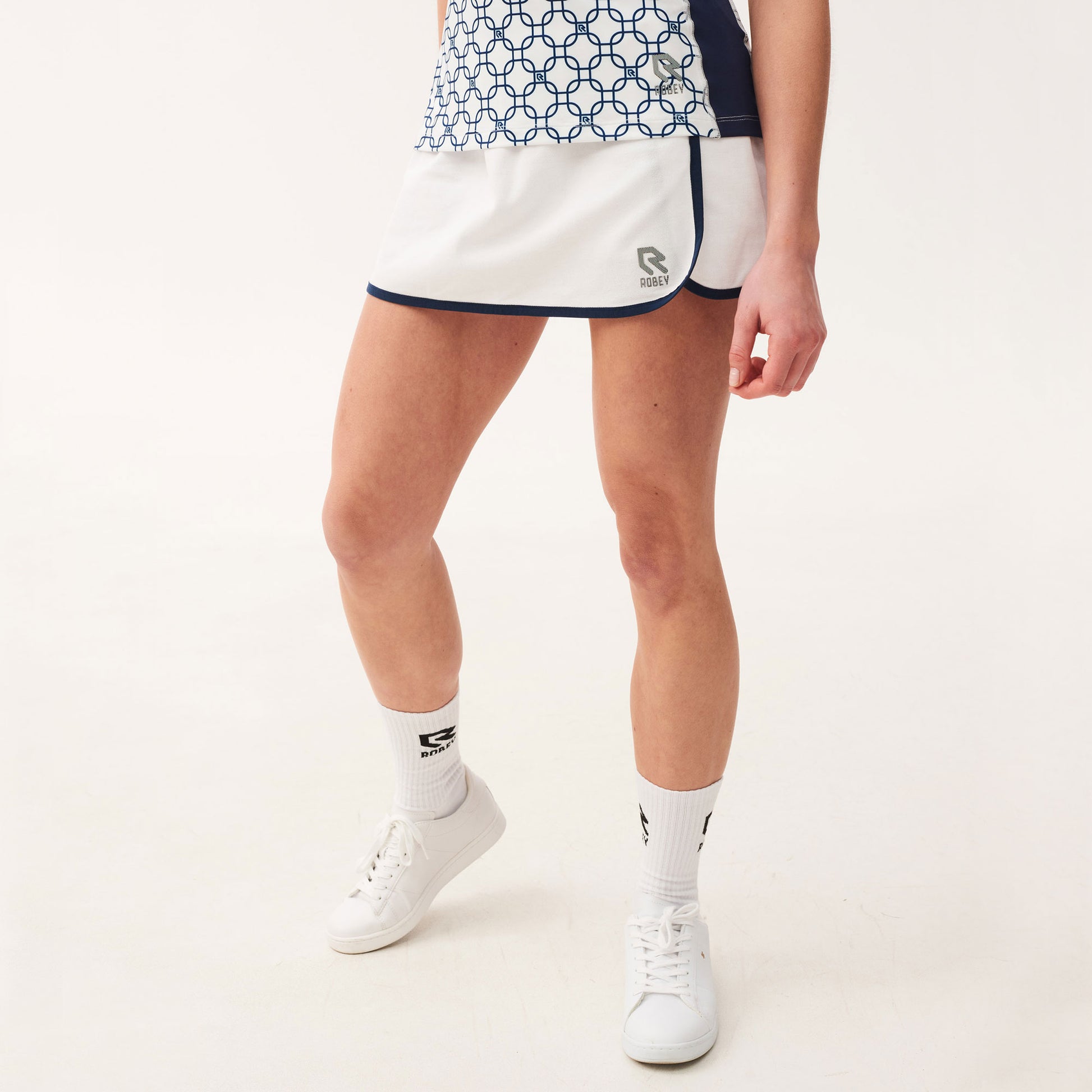 Robey Deuce Women's Wrap Tennis Skirt White (2)